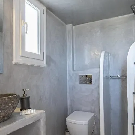 Modern Naya Escape In Santorini With Captivating Sea Views Апартаменты *