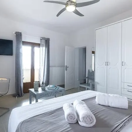 Modern Naya Escape In Santorini With Captivating Sea Views Megalochori (Santorini)